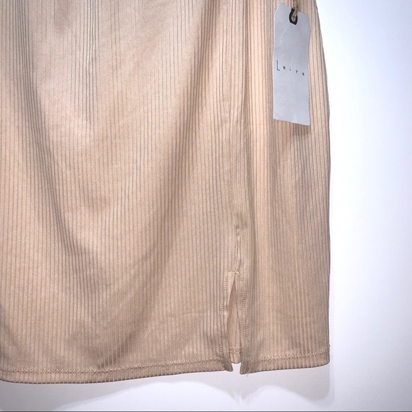 Leith Ribbed Mini Skirt - Picture 3 of 6